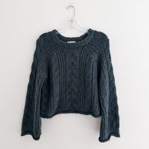 Universal Thread Chunky Cable Knit Cropped Sweater Cozy Minimal Pullover Size S